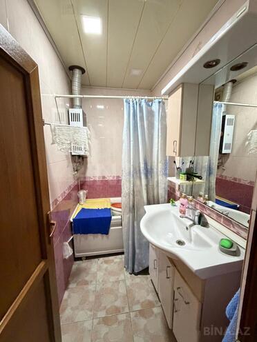 Продается 2-комн. вторичка 70 м², м. Азадлыг проспекти, photo 17 from 24