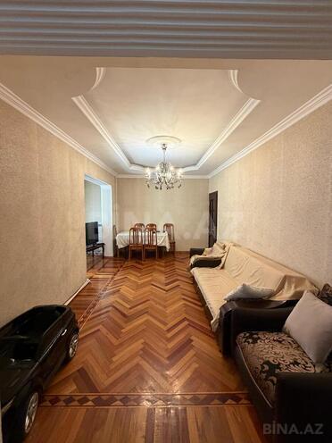 Продается 2-комн. вторичка 70 м², м. Азадлыг проспекти, photo 1 from 24