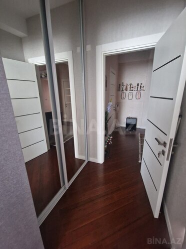 Продаётся 2-комн. новостройка 98 м², м. Гянджлик, photo 1 from 13