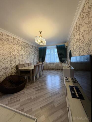 Продаётся 3-комн. вторичка 80 м², Хатаинский р., photo 1 from 23