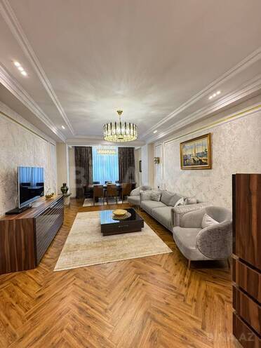 Satılır 4 otaqlı yeni tikili 215 m², Azadlıq Prospekti m., photo 1 from 22
