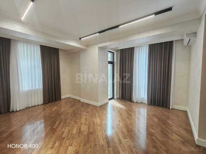 Продается 3-комн. новостройка 110 м², м. 28 мая, photo 1 from 9