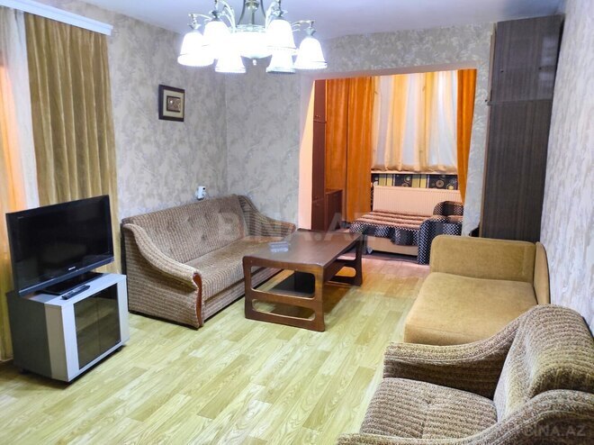 Сдаётся 1-комн. вторичка 40 м², м. Ичеришехер, photo 1 from 11