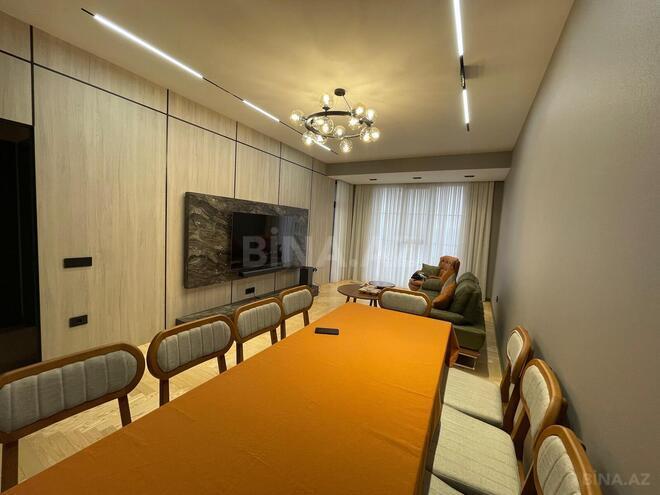 Satılır 3 otaqlı köhnə tikili 110 m², Neftçilər m., photo 1 from 30