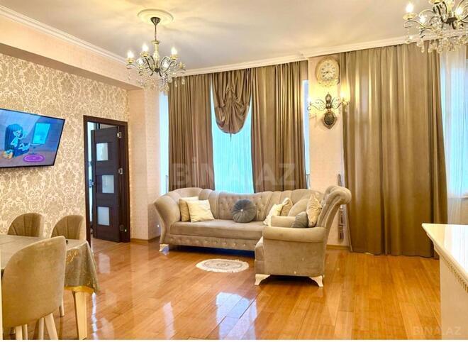 Satılır 2 otaqlı yeni tikili 70 m², Avtovağzal m., photo 1 from 13