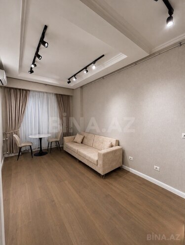 Продается 2-комн. новостройка 45 м², Ясамальский р., photo 1 from 18