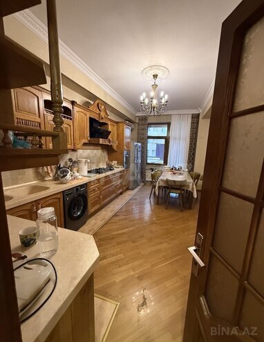 Satılır 4 otaqlı yeni tikili 185 m², 28 May m., photo 13 from 17