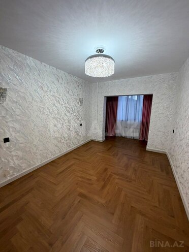 Satılır 4 otaqlı köhnə tikili 110 m², Xalqlar Dostluğu m., photo 4 from 17