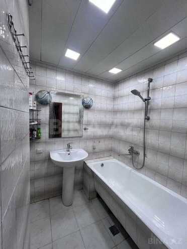 Продаётся 3-комн. вторичка 90 м², м. Ази Асланов, photo 8 from 13