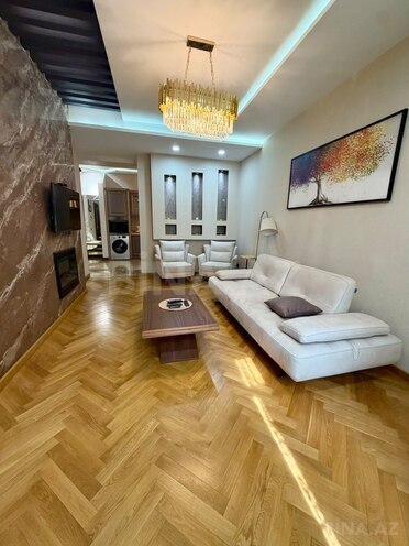 İcarəyə verilir 2 otaqlı yeni tikili 70 m², İnşaatçılar m., photo 1 from 8