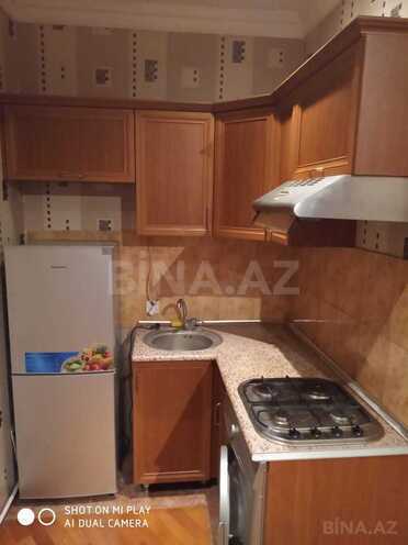 Satılır 2 otaqlı köhnə tikili 40 m², Yasamal q., photo 9 from 12