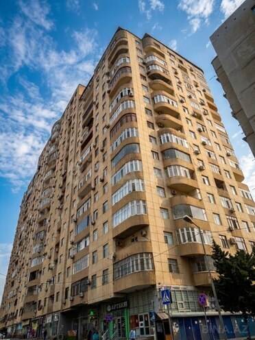 Продается 3-комн. новостройка 100 м², м. Иншаатчылар, photo 1 from 17