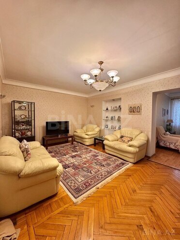 Satılır 3 otaqlı köhnə tikili 70 m², Nizami m., photo 8 from 14