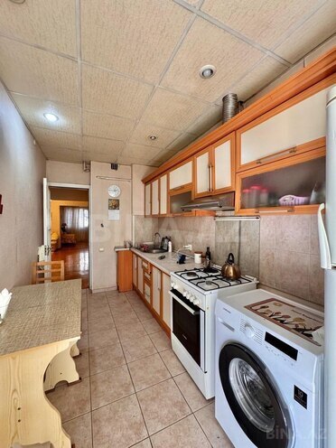 Satılır 3 otaqlı köhnə tikili 70 m², Nizami m., photo 11 from 14