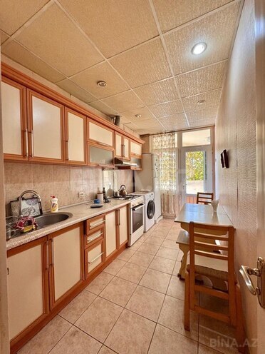 Satılır 3 otaqlı köhnə tikili 70 m², Nizami m., photo 10 from 14