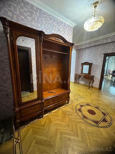 İcarəyə verilir 3 otaqlı yeni tikili 130 m², İnşaatçılar m., photo 16 from 25