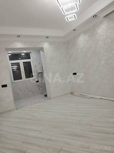 Продается 2-комн. вторичка 42 м², м. Халглар Достлугу, photo 4 from 11