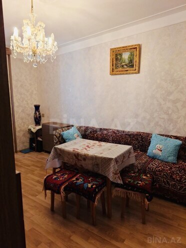 Satılır 2 otaqlı köhnə tikili 32 m², Elmlər Akademiyası m., photo 1 from 9