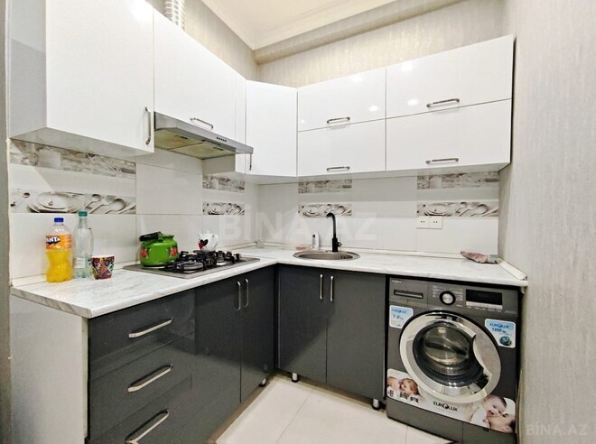 Сдается 2-комн. новостройка 65 м², м. Кара Караев, photo 1 from 10