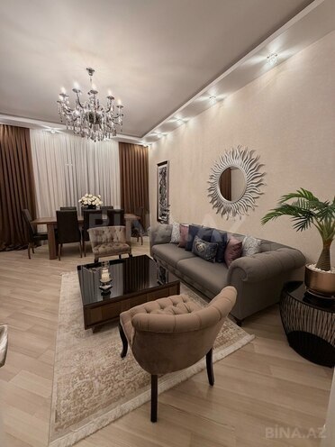 Продается 3-комн. вторичка 80 м², м. Элмляр Академиясы, photo 1 from 12