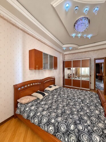 Продается 3-комн. новостройка 145 м², м. 8 ноября, photo 8 from 15