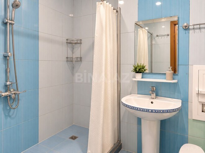 Сдаётся 2-комн. новостройка 70 м², м. Ази Асланов, photo 5 from 7