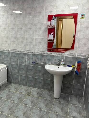 Сдается 3-комн. новостройка 120 м², м. Нефтчиляр, photo 8 from 13