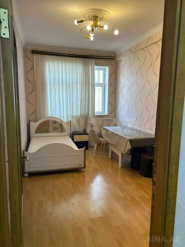 Сдается 3-комн. новостройка 120 м², м. Нефтчиляр, photo 4 from 13