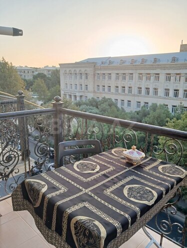 İcarəyə verilir 3 otaqlı köhnə tikili 80 m², Yasamal r., photo 12 from 14