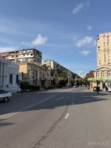 Satılır 2 otaqlı köhnə tikili 65 m², Azadlıq Prospekti m., photo 18 from 19
