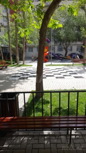 Satılır 3 otaqlı köhnə tikili 85 m², İnşaatçılar m., photo 1 from 18