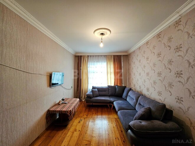Satılır 4 otaqlı köhnə tikili 100 m², Koroğlu m., photo 1 from 19
