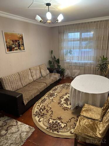 Satılır 5 otaqlı köhnə tikili 120 m², Suraxanı r., photo 1 from 15