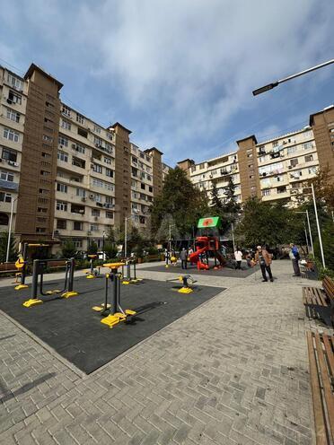 Продается 3-комн. вторичка 80 м², м. Иншаатчылар, photo 1 from 17