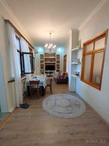 Satılır 8 otaqlı həyət evi/bağ evi 250 m², İnşaatçılar m., photo 23 from 32