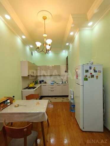 Satılır 8 otaqlı həyət evi/bağ evi 250 m², İnşaatçılar m., photo 21 from 32