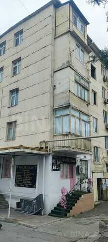 Satılır 2 otaqlı köhnə tikili 46 m², İnşaatçılar m., photo 1 from 14