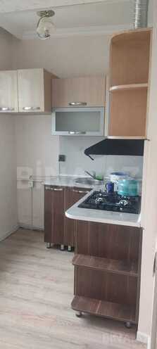 Satılır 2 otaqlı köhnə tikili 46 m², İnşaatçılar m., photo 6 from 14