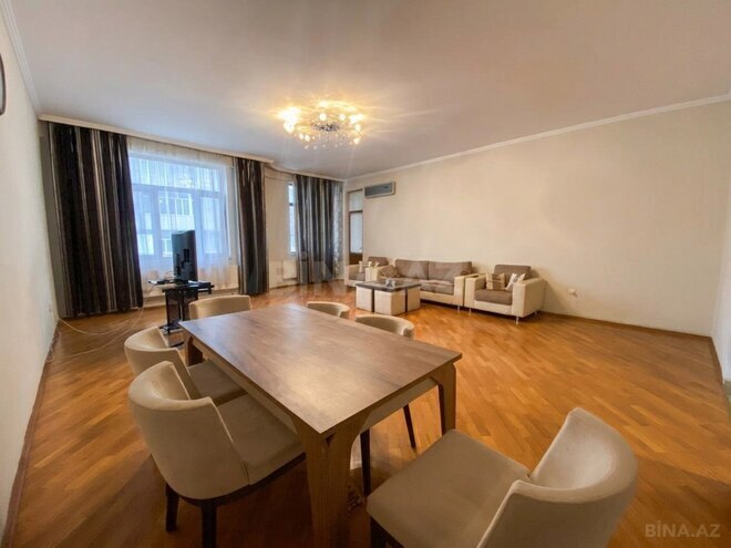Продается 3-комн. новостройка 171 м², м. 8 ноября, photo 1 from 14