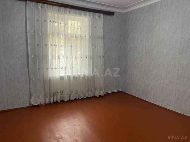 Продаётся 3-комн. вторичка 70 м², Абшеронcкий  р., photo 1 from 10