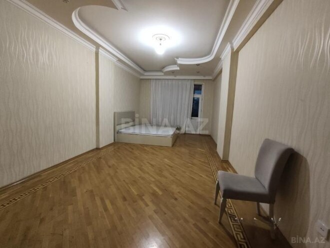 Сдается 3-комн. новостройка 147 м², м. Нефтчиляр, photo 6 from 10