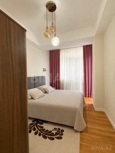 Сдается 3-комн. новостройка 90 м², м. Нефтчиляр, photo 3 from 10