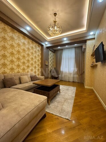 Продается 2-комн. новостройка 52 м², м. 8 ноября, photo 1 from 11