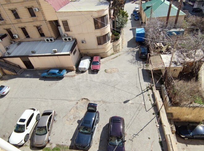 Сдается 3-комн. вторичка 80 м², м. Ази Асланов, photo 10 from 11
