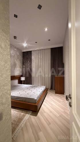 Продаётся 3-комн. вторичка 73 м², м. Элмляр Академиясы, photo 5 from 11
