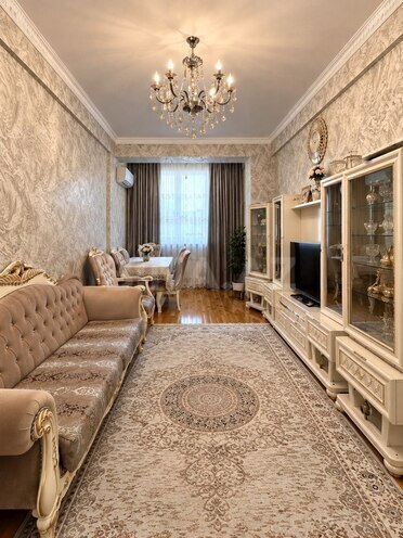 Satılır 2 otaqlı yeni tikili 78 m², İnşaatçılar m., photo 1 from 9