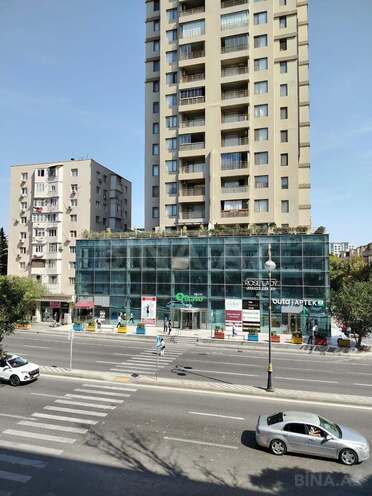 Satılır 3 otaqlı köhnə tikili 90 m², İnşaatçılar m., photo 3 from 13