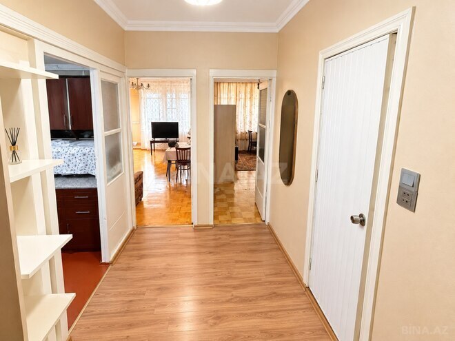 Продаётся 2-комн. вторичка 65 м², м. Гянджлик, photo 3 from 9