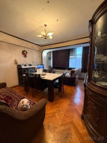 Продаётся 2-комн. вторичка 45 м², м. Гянджлик, photo 1 from 9