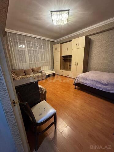 Продается 2-комн. вторичка 70 м², м. Гянджлик, photo 7 from 10
